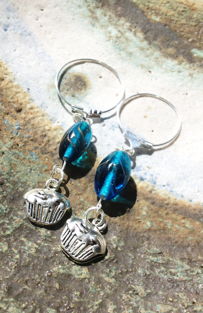 Blue stitch markers made from Grace beads. Blue stitch markers made from Grace beads.