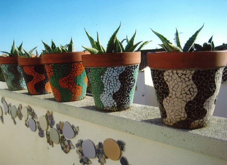 And more pots. Wouldn't this make your home feel a bit more tropical?!