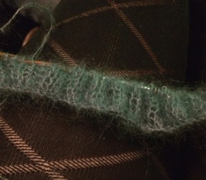 2 cm of ribbing on Garland.