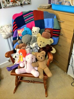 A plethora of teddy bears who are very happy about the homemaker in me!