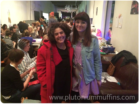 Louise and Anna of Wild and Woolly - two knitting celebs in my presence, so honoured!