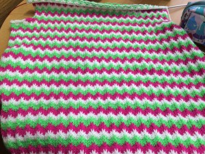 So many gorgeous, gorgeous zigzags on this jumper!